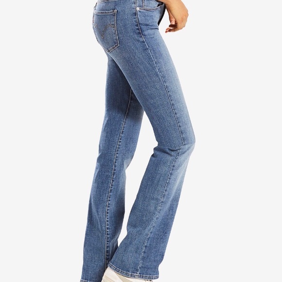 Signature by Levi Strauss Denim - Levi’s Classic Bootcut Mid Rise Jeans